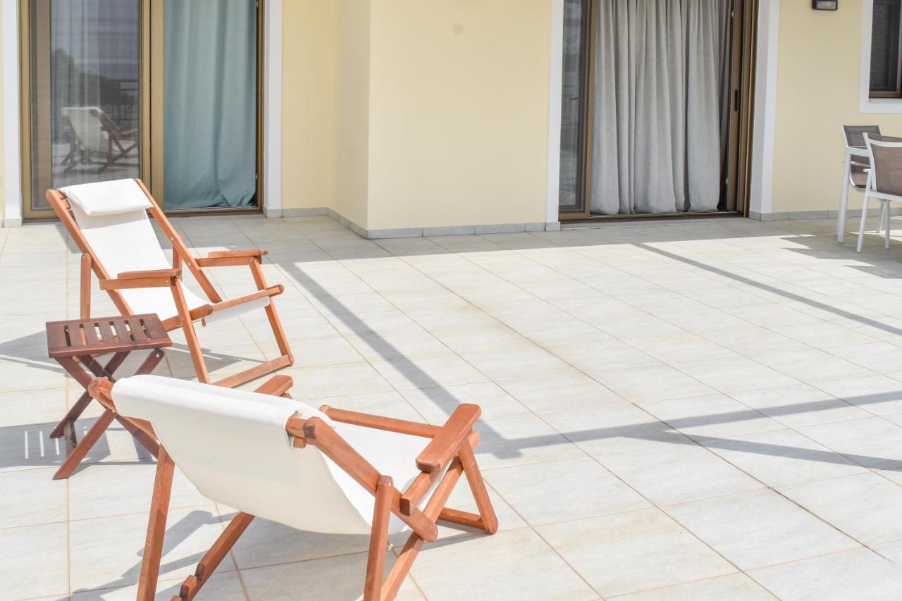 Apartamento Zoe'S Flat Megali Ammos Skiathos Exterior foto