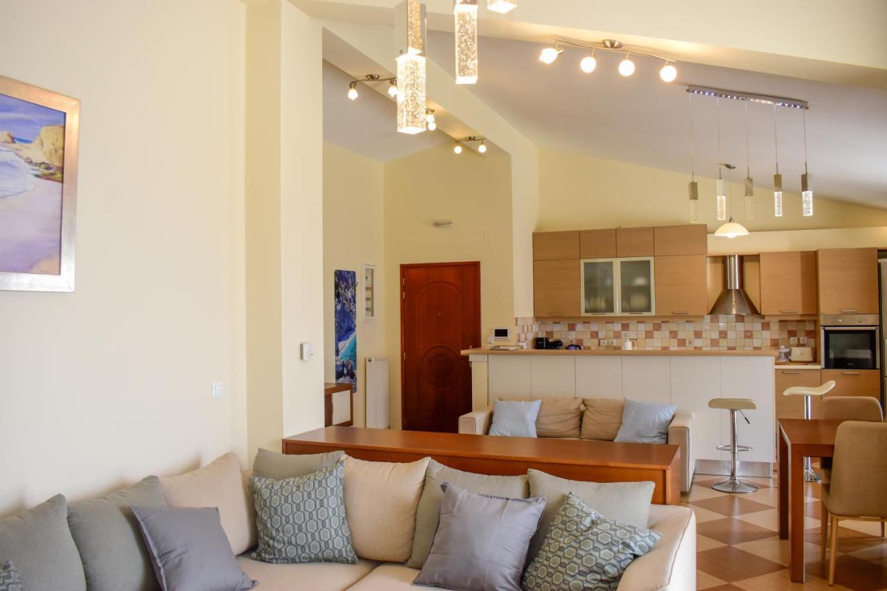 Apartamento Zoe'S Flat Megali Ammos Skiathos Exterior foto
